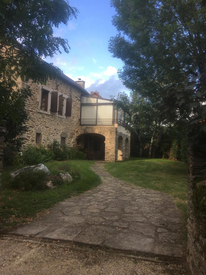 Gite A La Campagne Quins المظهر الخارجي الصورة